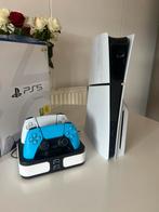 PlayStation 5 2 controllers 1tb met Call of DutyBlack Ops 6, Spelcomputers en Games, Spelcomputers | Sony PlayStation 5, Ophalen of Verzenden