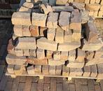 2 PALLETS GEBAKKEN DIKFORMATEN.  RUIM 4M2 HALVE EN DRIEKWART, Ophalen of Verzenden, Klinkers