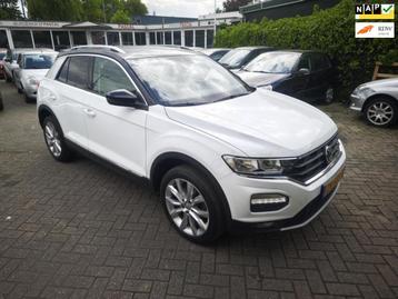 Volkswagen T-Roc 1.5 TSI Style-Camera-Parksens-ACC-NAP! beschikbaar voor biedingen