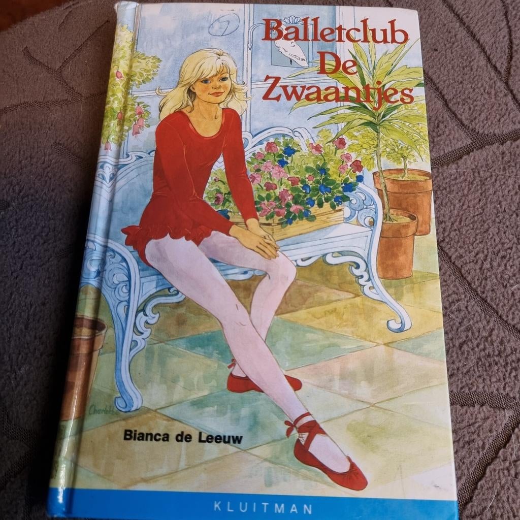 Balletclub De Zwaantjes - Bianca de Leeuw, Boeken, Ophalen of Verzenden, Gelezen, Bianca de Leeuw, Fictie algemeen