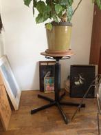 Oud krukje, Huis en Inrichting, Krukjes, Ophalen, In hoogte verstelbaar, Gebruikt, Hout