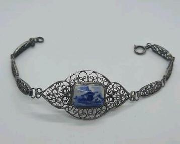 Zilveren armband met Delftsblauwe molen beschikbaar voor biedingen