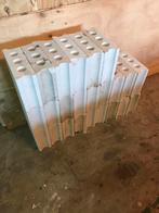 Kalkzandsteen blokken 300x100x240 NIEUW ! 24 stuks, Doe-het-zelf en Verbouw, Metselstenen, Ophalen, Nieuw, Kalkzandstenen
