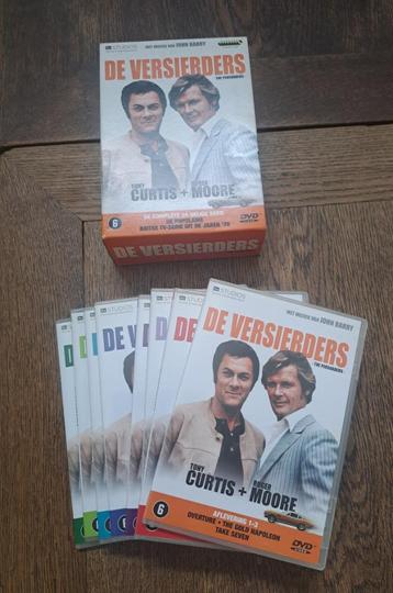De Versierders, volledige serie op DVD in box (8 stuks)) beschikbaar voor biedingen