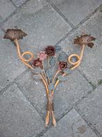 Brocante ijzer muur kandelaar bloemen, Antiek en Kunst, Ophalen, Overige materialen