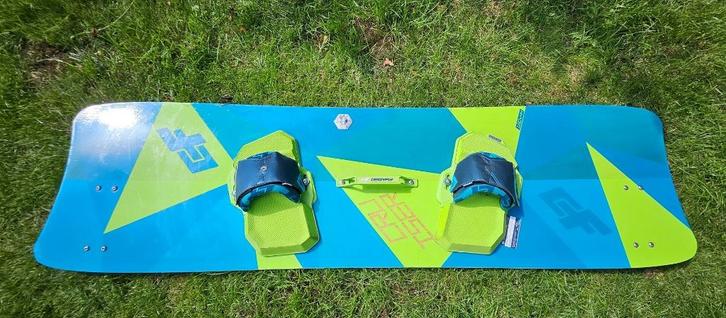 Kiteboard Crazyfly Cruiser LW 159 x 44 met Hexabindingen, Watersport en Boten, Kitesurfen, Zo goed als nieuw, Kiteboard, 4 m² of minder
