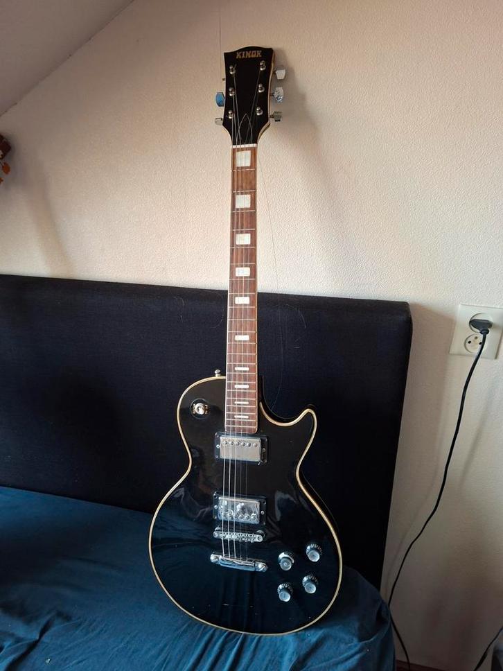 Twee Gitaren: Electrisch en Akoestisch  - Zie Foto's!, Muziek en Instrumenten, Snaarinstrumenten | Gitaren | Akoestisch, Gebruikt