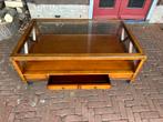 Salontafel met glasplaat, op wieltjes, 2 lades, Huis en Inrichting, Tafels | Salontafels, Ophalen, Gebruikt, 100 tot 150 cm, 50 tot 75 cm