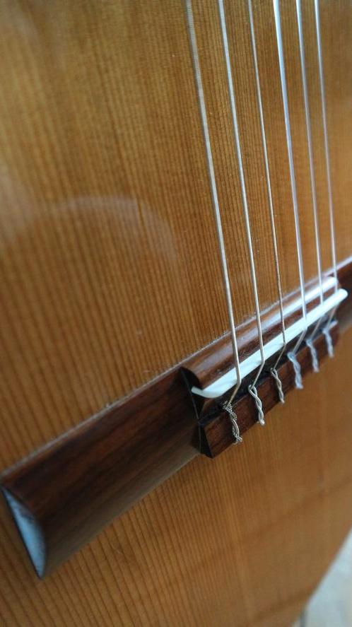 Klassieke gitaar met massief ceder voorblad., Muziek en Instrumenten, Snaarinstrumenten | Gitaren | Akoestisch, Gebruikt, Klassieke of Spaanse gitaar