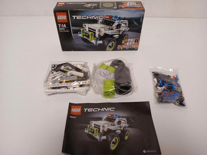 Lego technic 42047 police interceptor, Kinderen en Baby's, Speelgoed | Duplo en Lego, Zo goed als nieuw, Ophalen of Verzenden