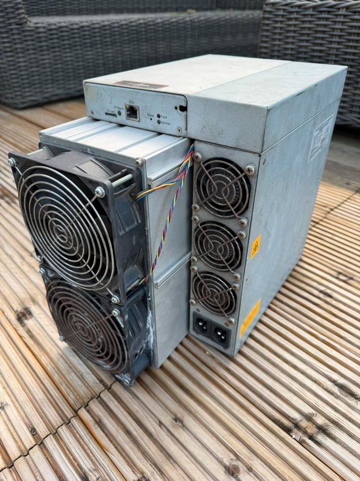 Antminer S19 bitcoin miner fan error, Computers en Software, Overige Computers en Software, Niet werkend, Ophalen of Verzenden