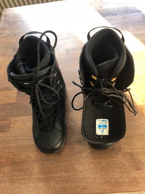 snowboard schoenen, Ophalen, Zo goed als nieuw, Schoenen