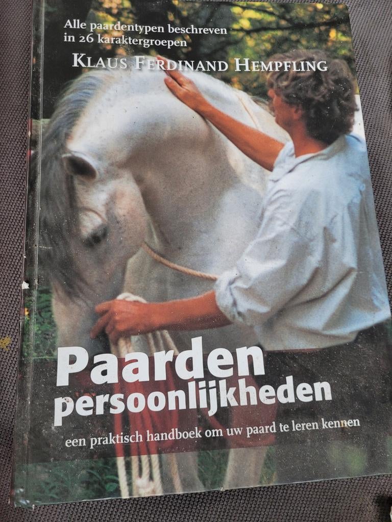Paarden persoonlijkheden boek, Boeken, Ophalen of Verzenden, Gelezen, Overige onderwerpen, Klaus Ferdinand Hempfling