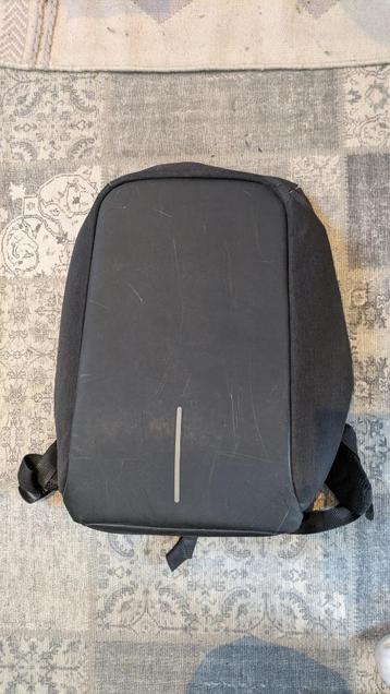 XD Design anti-diefstal rugtas met USB aansluiting beschikbaar voor biedingen