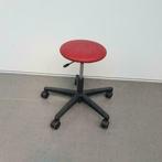 Krukje in hoogte verstelbaar - rode skai - verrijdbaar, Huis en Inrichting, 5 krukken of meer, Ophalen of Verzenden, In hoogte verstelbaar