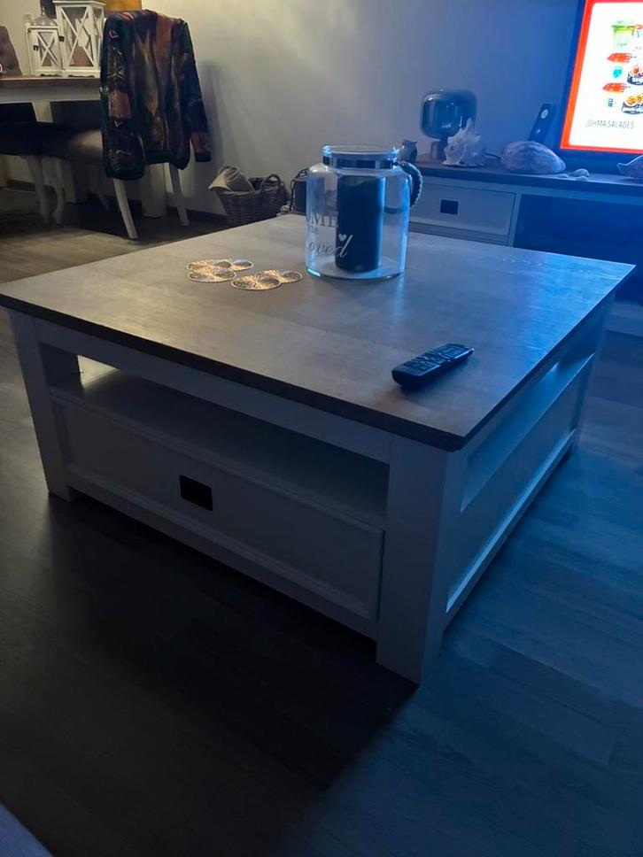 Landelijke Tvmeubel, salon- en eettafel, inclusief 4 stoelen, Huis en Inrichting, Complete inboedels, Ophalen