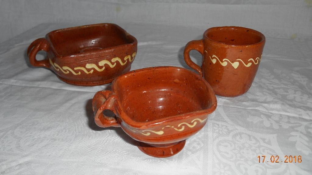 Workumer aardewerk 3-delig, Antiek en Kunst, Antiek | Keramiek en Aardewerk, Ophalen of Verzenden