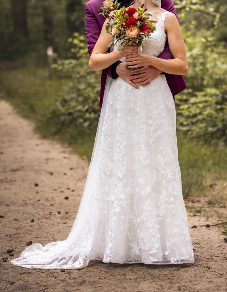 Trouwjurk, a lijn met sluier, kant, Kleding | Dames, Trouwkleding en Trouwaccessoires, Zo goed als nieuw, Trouwjurk, Wit, Ophalen of Verzenden