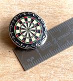 Darten Darts speld pin Dartbord sieraad, Overige materialen, Minder dan 4 cm, Ophalen of Verzenden, Zo goed als nieuw