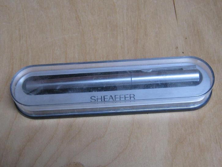 Sheaffer, Parker en Donati pennenset, Verzamelen, Pennenverzamelingen, Zo goed als nieuw, Balpen, Parker, Met doosje, Verzenden