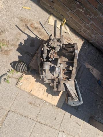 Volvo 2.5 tdi automaat  beschikbaar voor biedingen