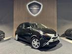 Toyota Aygo 1.0 VVT-i x-play Airco.Navi.Led.Elecpakket.LMV!, Auto's, Voorwielaandrijving, Stof, Gebruikt, Zwart