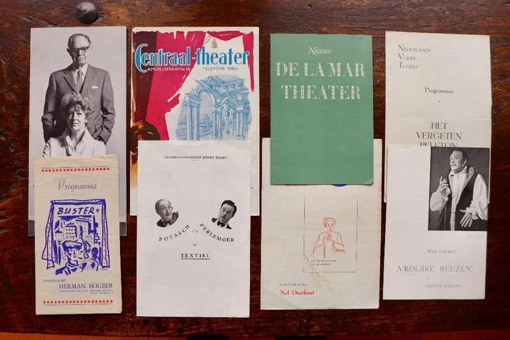 Diverse oude theater programmaboekjes, Boeken, Kunst en Cultuur | Dans en Theater, Gelezen, Toneel, Ophalen of Verzenden