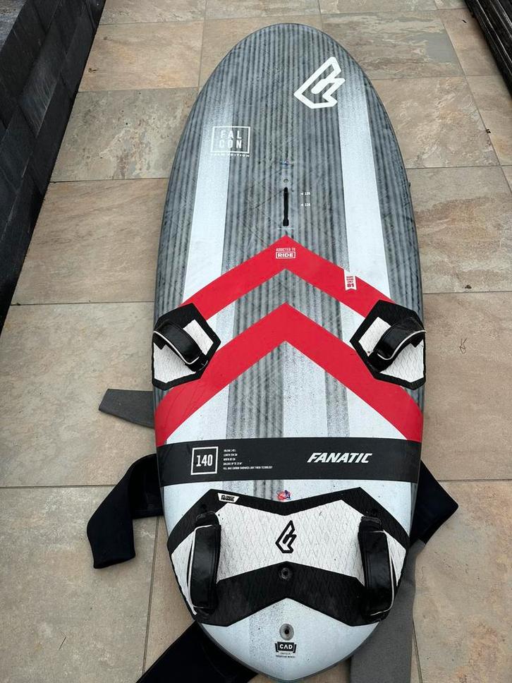 Fanatic falcon 140 & Carpenter 44 & Z fin sl 44, Watersport en Boten, Windsurfen, Zo goed als nieuw, Plank, Minder dan 5 m², Ophalen of Verzenden