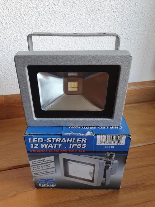 opruiming Schwabe SMD-LED Lamp 12W IP65 met wandmontage, Tuin en Terras, Buitenverlichting, Nieuw, Wandlamp, IJzer, Minder dan 50 watt