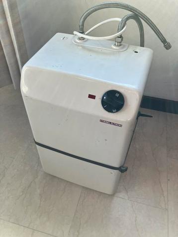 Boiler 10 liter 2000watt beschikbaar voor biedingen