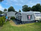 Hobby caravan met zgan voortent (nieuwe foto’s binnenkant ), Caravans en Kamperen, Caravans, Koelkast, Vast bed, Rondzit, Hobby