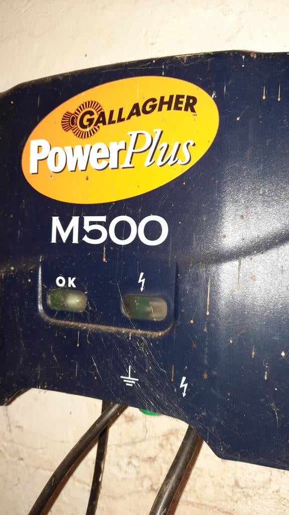 Gallagher M500 powerplus tot 35 km lichtnet stroomapparaat, Dieren en Toebehoren, Paarden en Pony's | Overige Paardenspullen, Zo goed als nieuw