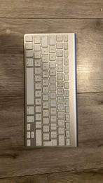 Apple Magic Keyboard ( macOS 10.1 -> macOS 10.5), Ophalen of Verzenden, Zo goed als nieuw, Draadloos, Qwerty