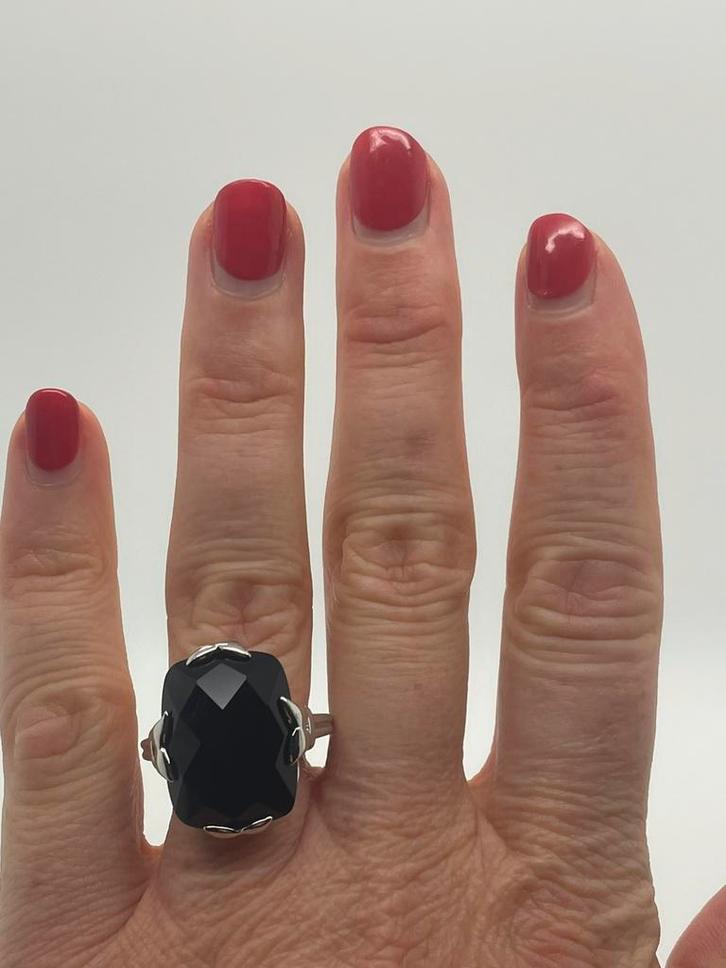 Z299 Prachtige zilveren ring zwarte steen maat 19, Sieraden, Tassen en Uiterlijk, Ringen, Dame, 19 tot 20, Zilver, Zilver, Ophalen of Verzenden