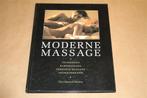 Boek - Moderne massage - Aromatherapie, sensuele massage etc, Ophalen of Verzenden, Zo goed als nieuw, Overige onderwerpen