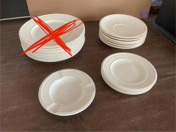 Wedgwood Edme Servies (Schoteltjes en Bordjes) beschikbaar voor biedingen