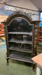 Hollandse rijk bewerkte Horrix vitrinekast, Ophalen