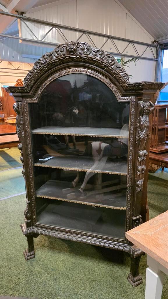 Hollandse rijk bewerkte Horrix vitrinekast, Antiek en Kunst, Antiek | Meubels | Kasten, Ophalen