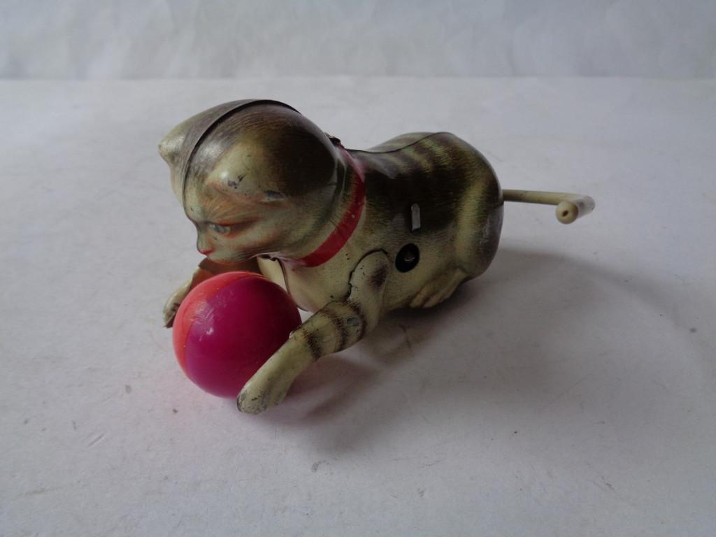 Oude blikken Kohler Cat with Ball, US-Zone Germany,  jr''50s, Ophalen of Verzenden, Zo goed als nieuw