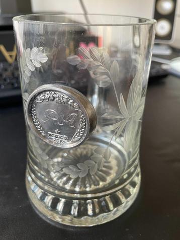 Zeldzame Heineken bierpul van handgeslepen glas beschikbaar voor biedingen