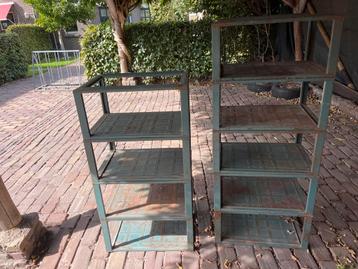Metalen stellingkasten -  9 stuks stapelbaar beschikbaar voor biedingen