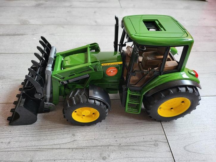Bruder 1166/02 – John Deere 7930 met voorlader en grijper, Kinderen en Baby's, Speelgoed | Speelgoedvoertuigen, Zo goed als nieuw