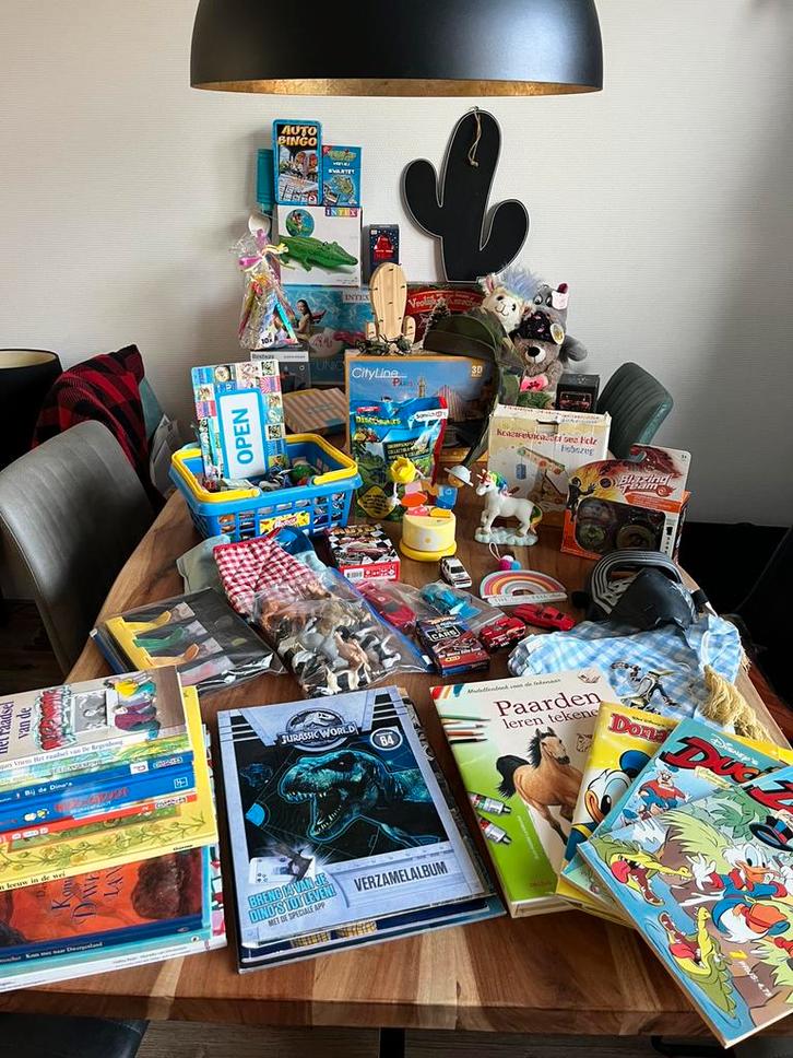 Zolderopruiming: Alles op foto mag n 1 koop weg., Diversen, Rommelmarktspullen, Ophalen