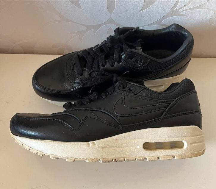 Nike air max 1 Pinnacle black/sail mt 39, Kleding | Dames, Schoenen, Gedragen, Sneakers of Gympen, Zwart, Ophalen of Verzenden
