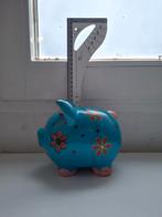 Leuke blauwe spaarpot varken met bloemen, Verzamelen, Spaarpotten, Ophalen, Gebruikt, Steen, Aardewerk of Keramiek, Dier