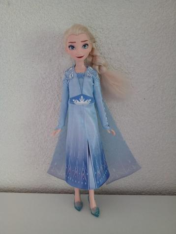 Disney Singing Elsa uit de film FROZEN 2 (#E6852) beschikbaar voor biedingen
