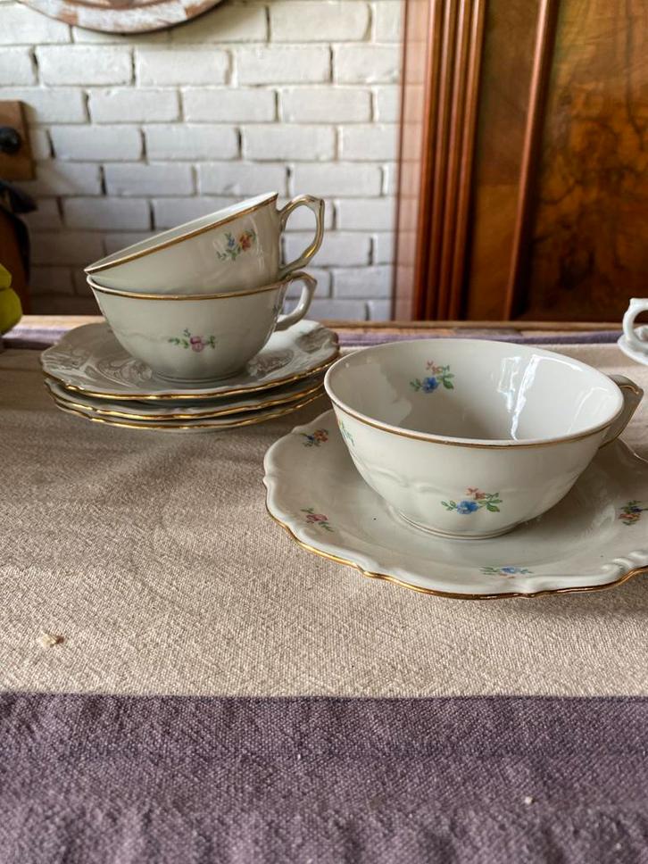 Vintage Wałbrzych, thee Kopjes en Schotels, Antiek en Kunst, Antiek | Servies los, Ophalen of Verzenden