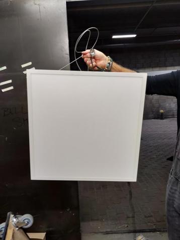 Kantoor verlichting LED beschikbaar voor biedingen