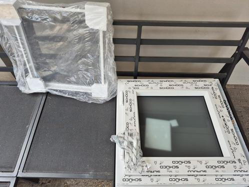 Nieuw kunstof kozijn (incl. hor, stalen profiel en kiepraam), Doe-het-zelf en Verbouw, Glas en Ramen, Nieuw, Minder dan 80 cm