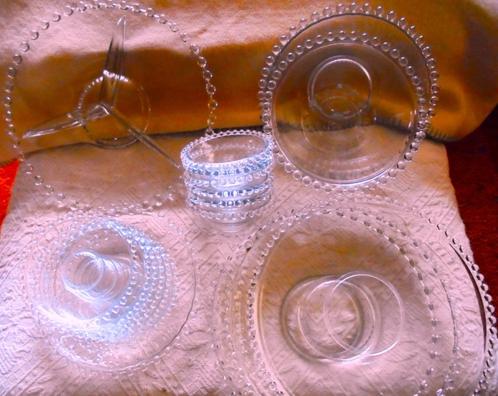 Glasservies parelrand 19 schalen, platen en borden, Antiek en Kunst, Antiek | Schalen, Ophalen